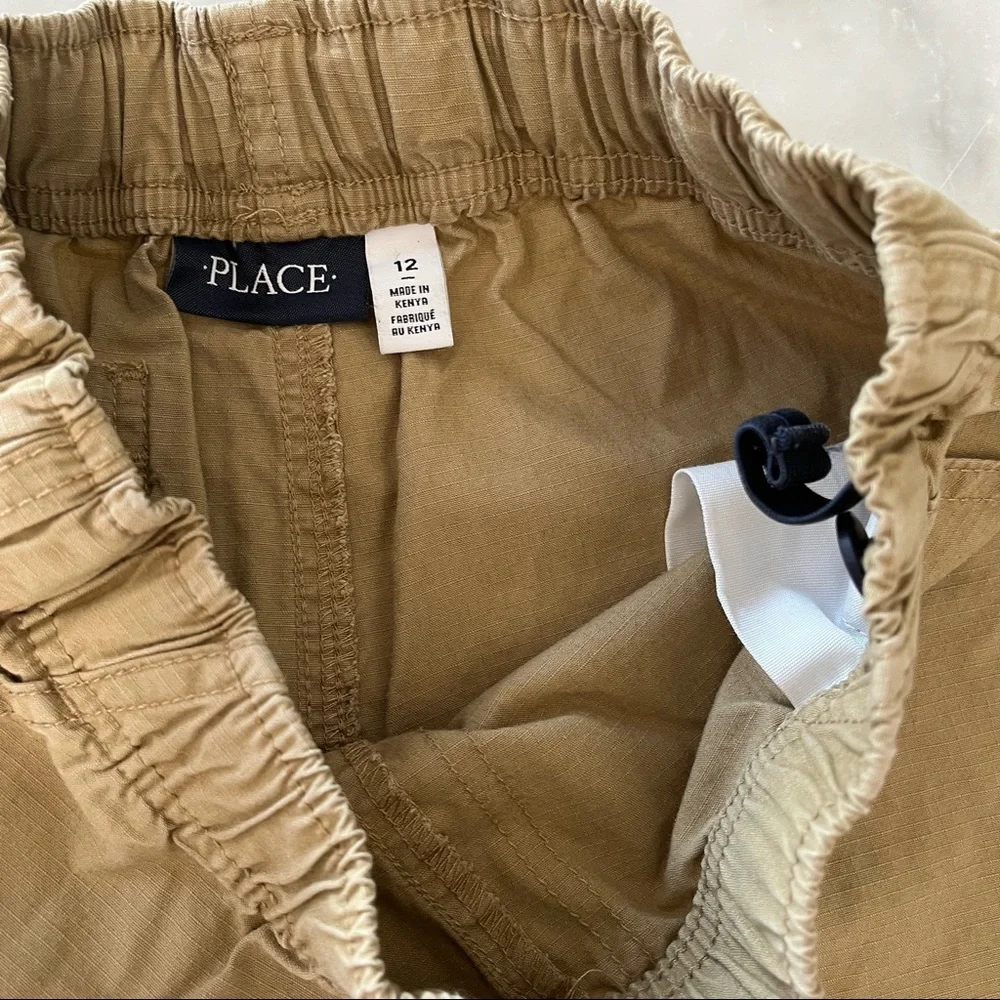 The Childrens Place Boy Cargo Shorts. 12